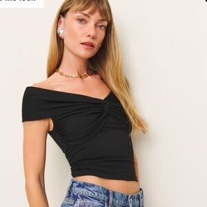 Reformation Black Ezlynn Top - like new size Small Winter 24-25